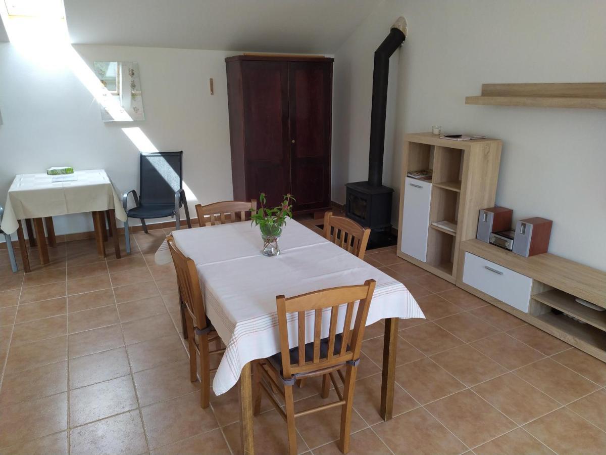 Apartment Koprivovi Němčičky Extérieur photo
